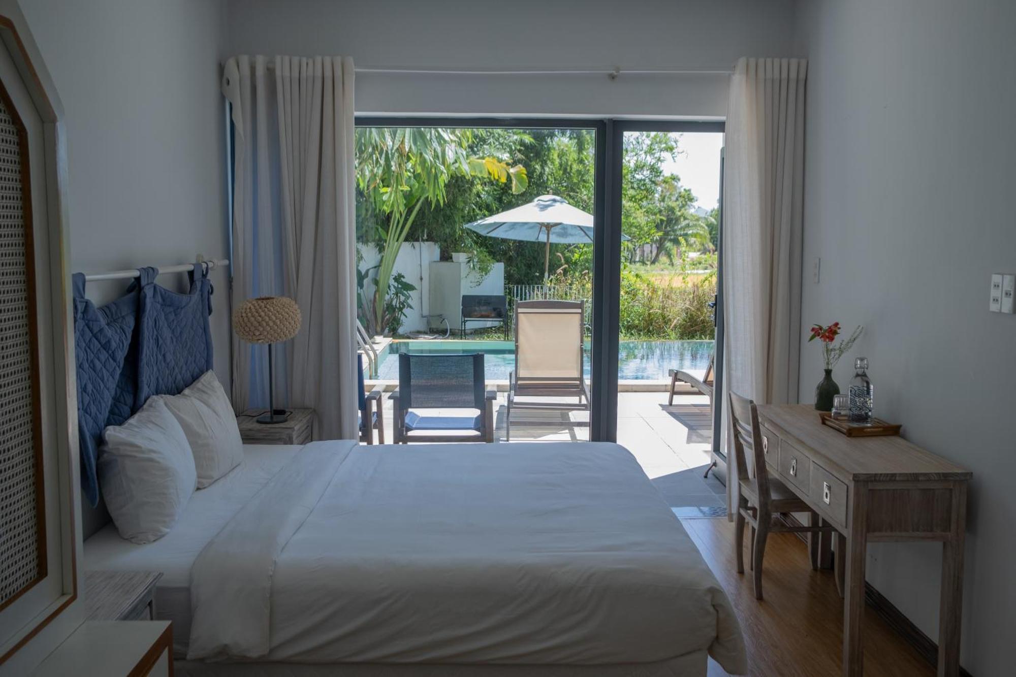 Homeday Retreats Tan Thanh Exterior foto